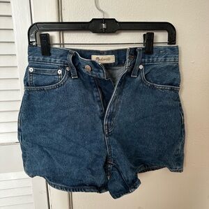 Madewell The Mom Jean Shorts